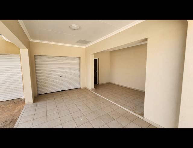 3 BEDROOM CLUSTER RENTED IN FLAMWOOD